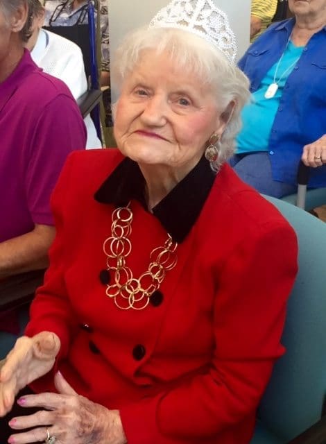 mrs dorothy wall