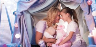 kids blanket fort