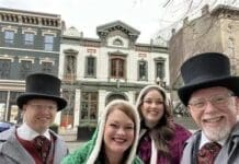 Holiday Cincinnati Carolers