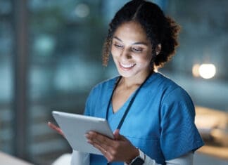 Why Seniors are Most Vulnerable in the First 30 Days After a Hospital Stay Nurse iStock 1477434795