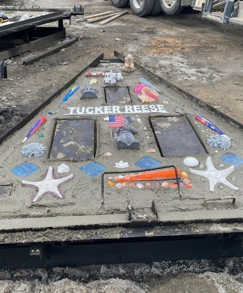 Reefs Tucker Reefs Tucker