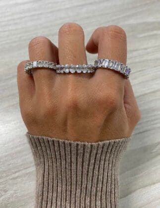 Trends Beyond Measure Fall Layering