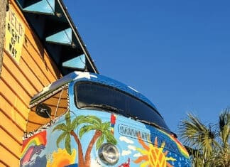 Fudpuckers Iconic VW Bus