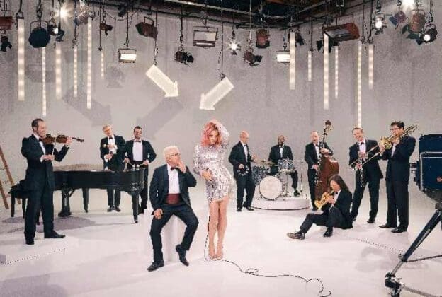 Crescendo Pink Martini w Storm Large sm